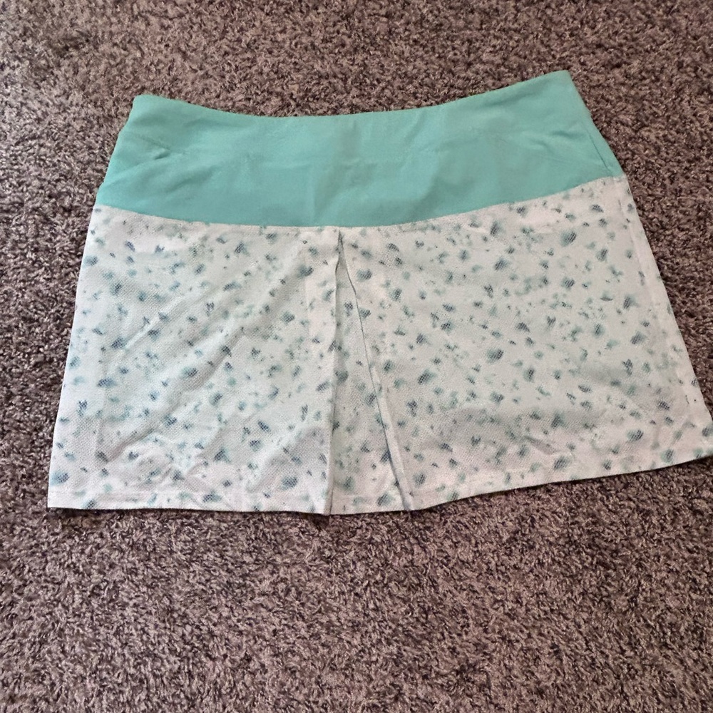 Adidas Skort size Large
